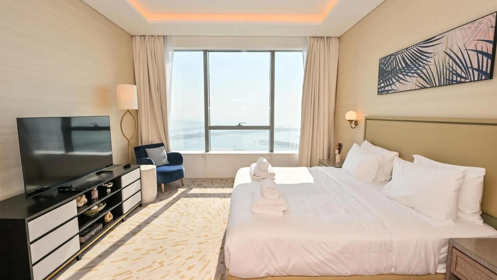 Luxury 1-Br With Stunning Views In Palm Tower By Luxe Shortlet Apartment Dubai