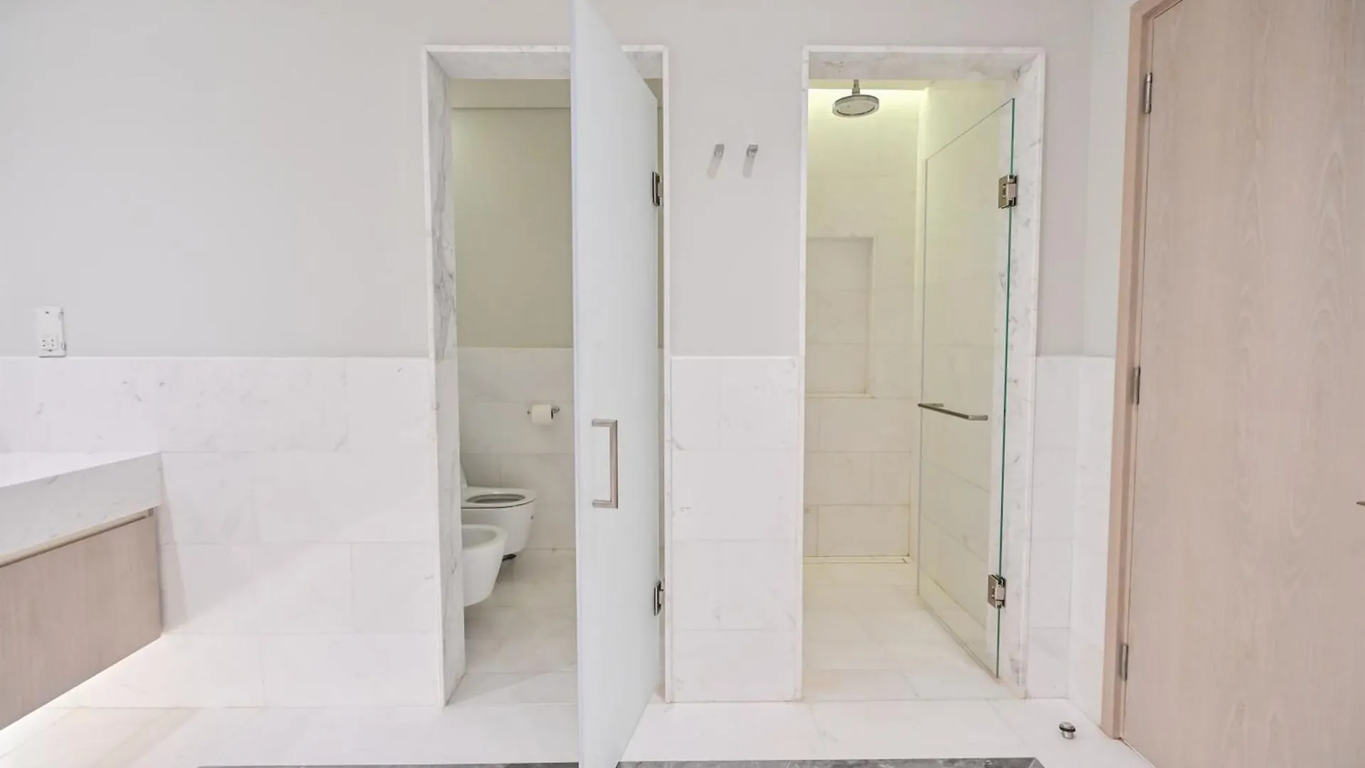 Luxury 1-Br With Stunning Views In Palm Tower By Luxe Shortlet Apartment Dubai 0*,