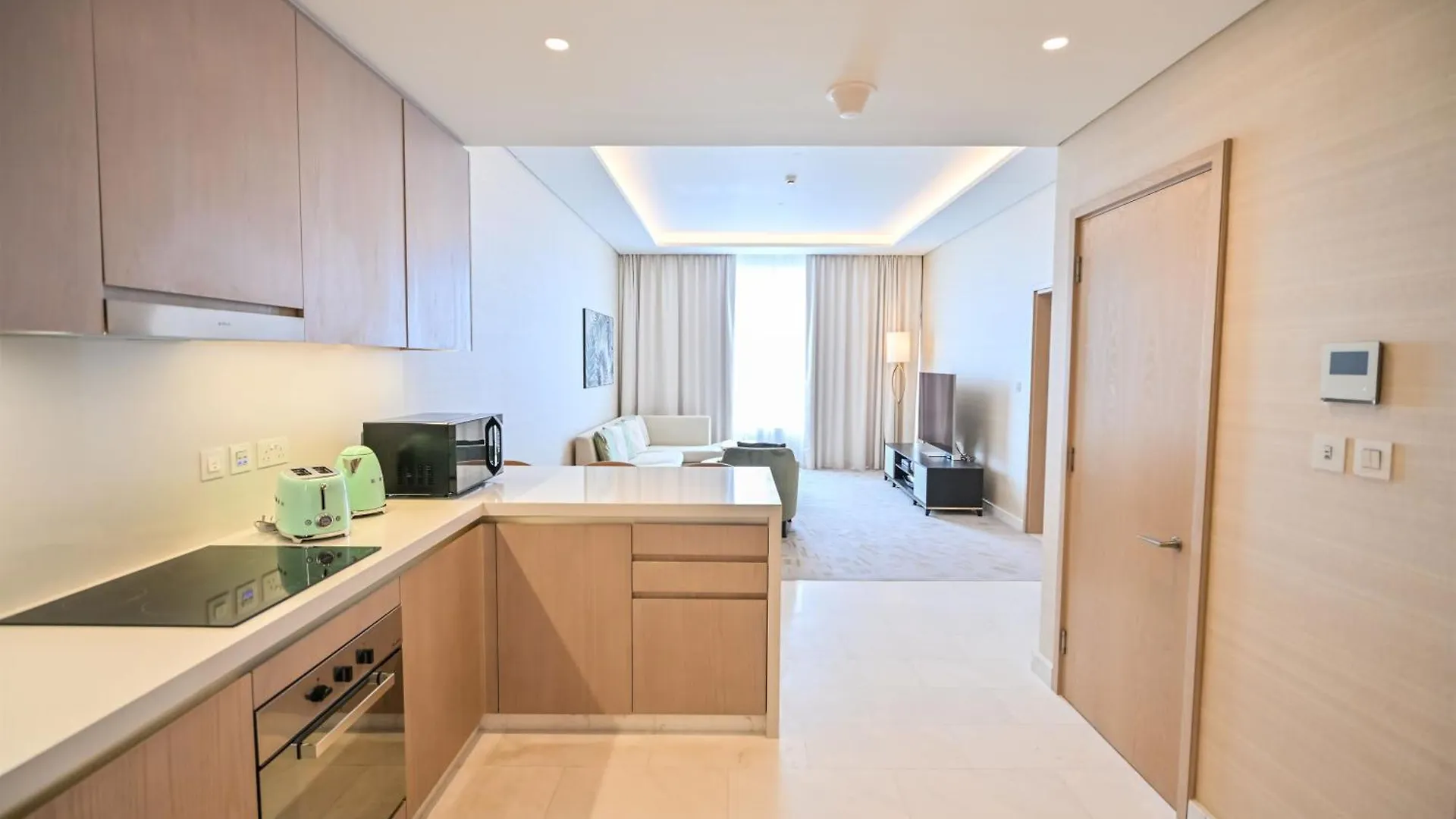 Luxury 1-Br With Stunning Views In Palm Tower By Luxe Shortlet Apartment Dubai
